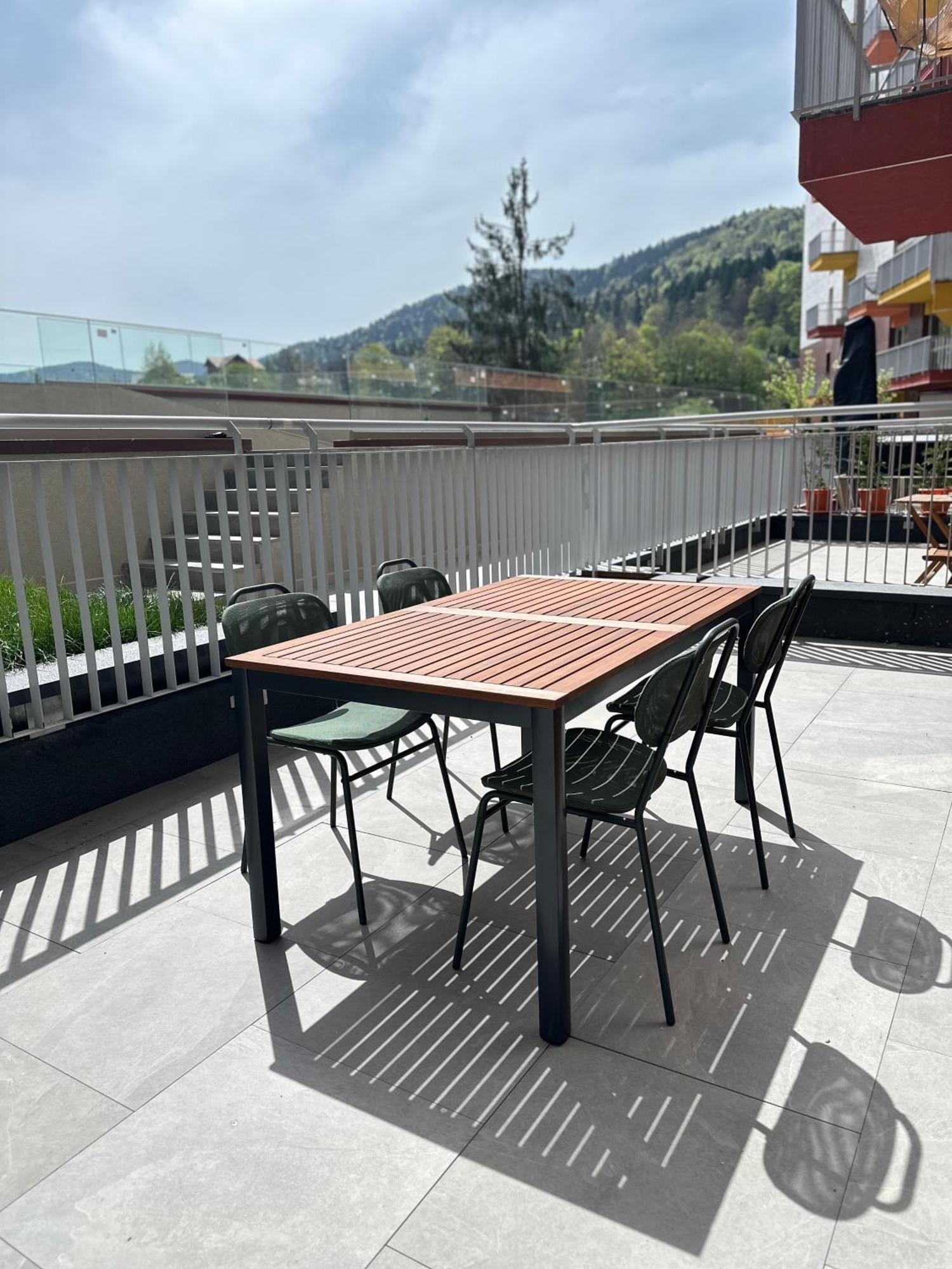 Joy Garden Apartment Sinaia Buitenkant foto